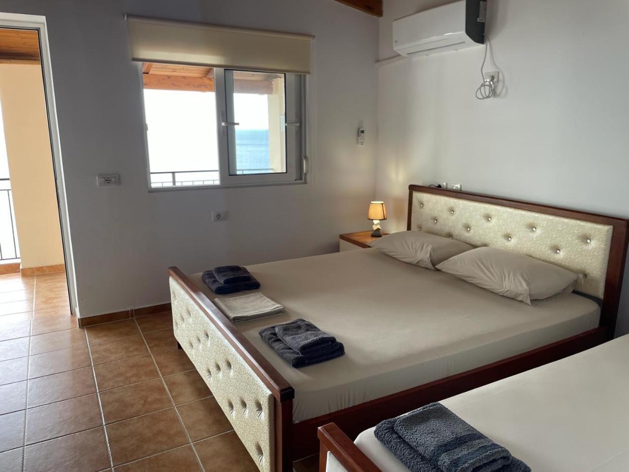 Guesthouse Mateo เดอร์มี ภายนอก รูปภาพ