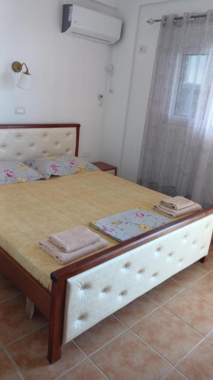 Guesthouse Mateo เดอร์มี ห้อง รูปภาพ