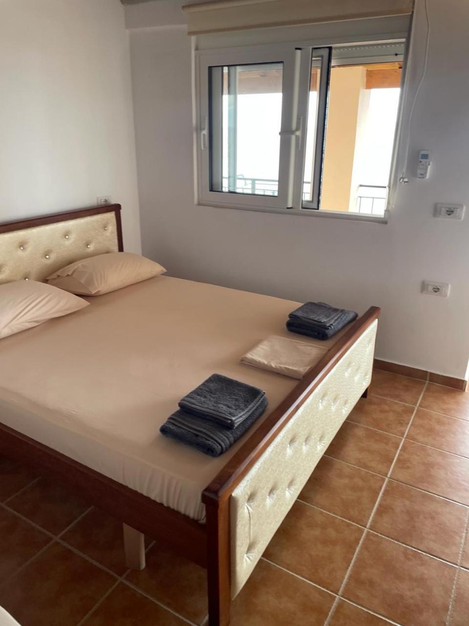 Guesthouse Mateo เดอร์มี ภายนอก รูปภาพ